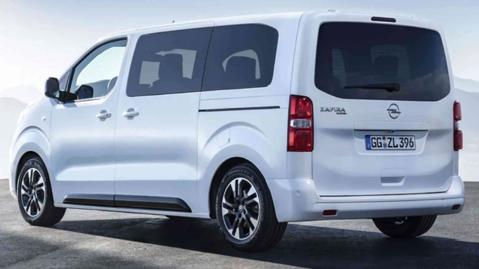 Zafira Life, il minivan in tre taglie per i trasporti extra-large