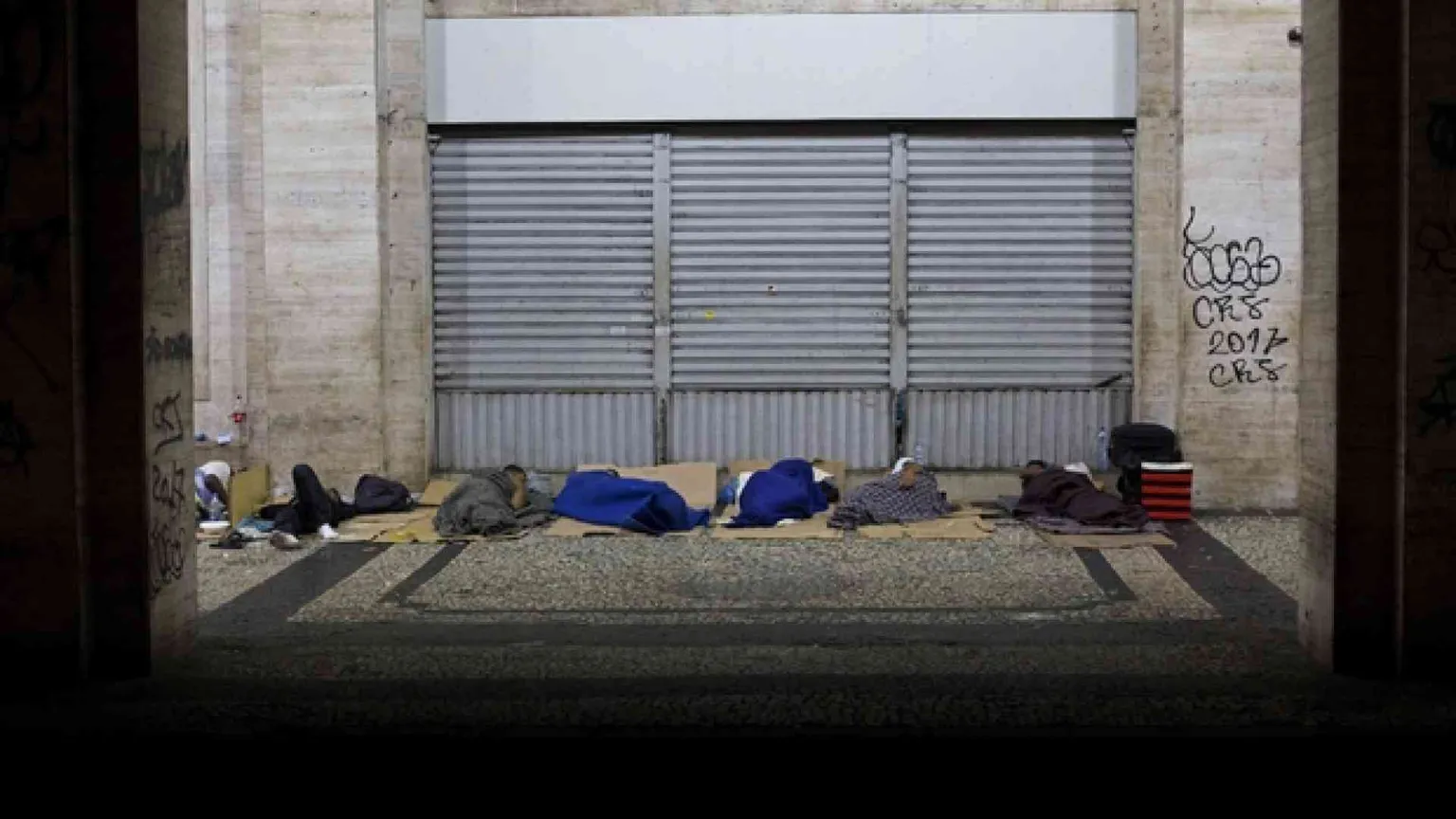 Emergenza clochard, vivere a 40 gradi sull'asfalto