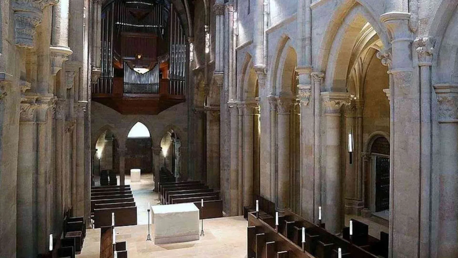 Creare un altare: l'infinito concreto