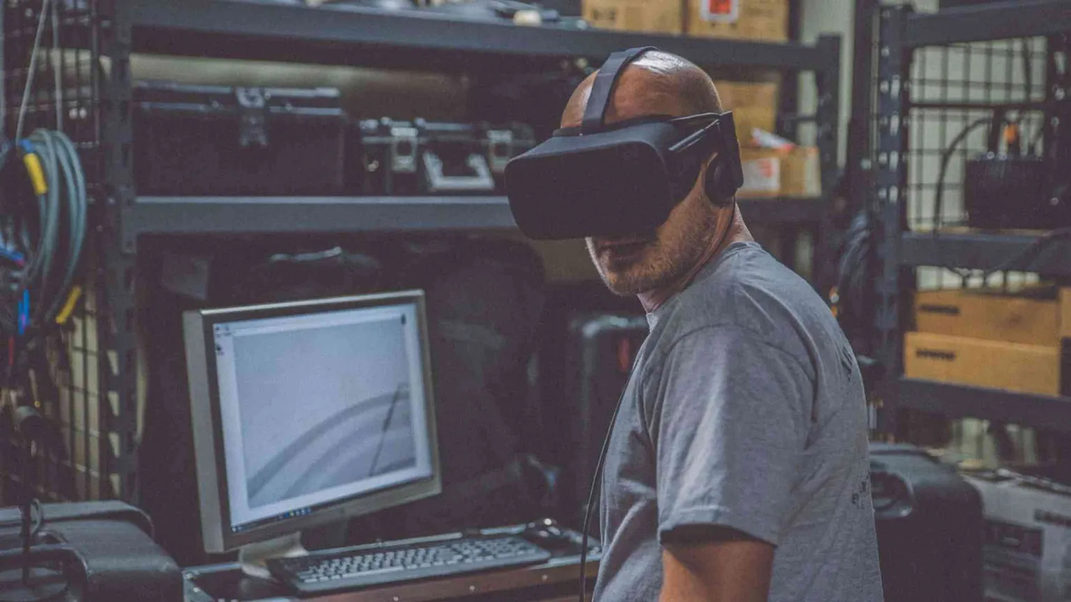 Se iI dolce veleno della tecnologia ci fa dimenticare che siamo corpo