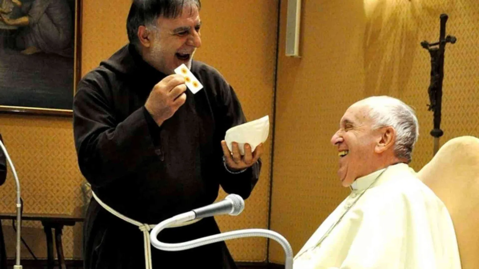 E Frate Mago spiazza anche papa Francesco