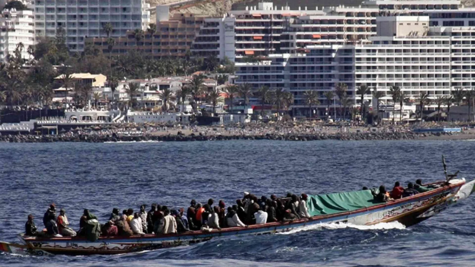 Affonda imbarcazione al largo della Mauritania: annegati 57 migranti