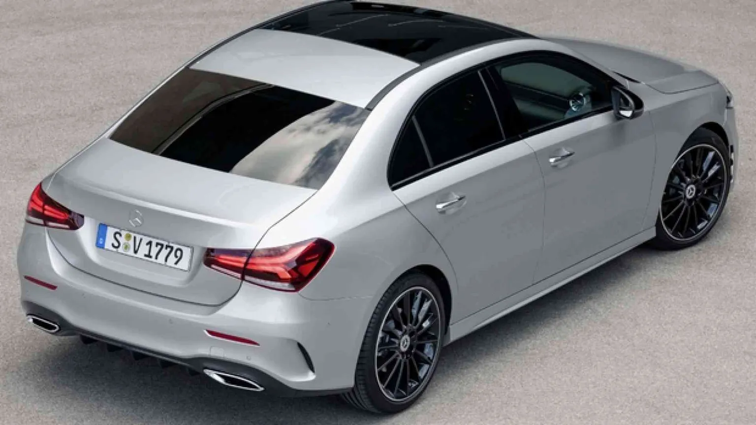 Mercedes Classe A Sedan, l'altra dimensione della berlina