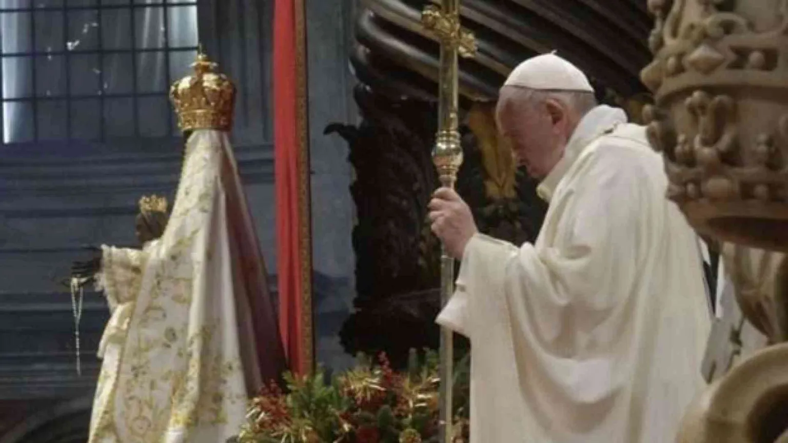 Il Papa: se vogliamo umanità dobbiamo ripartire dalla donna