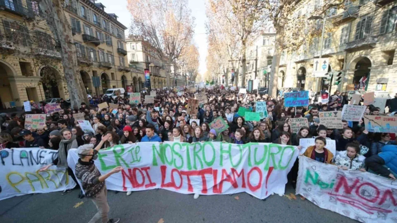 L'appello degli intellettuali: «Una Costituente della Terra»