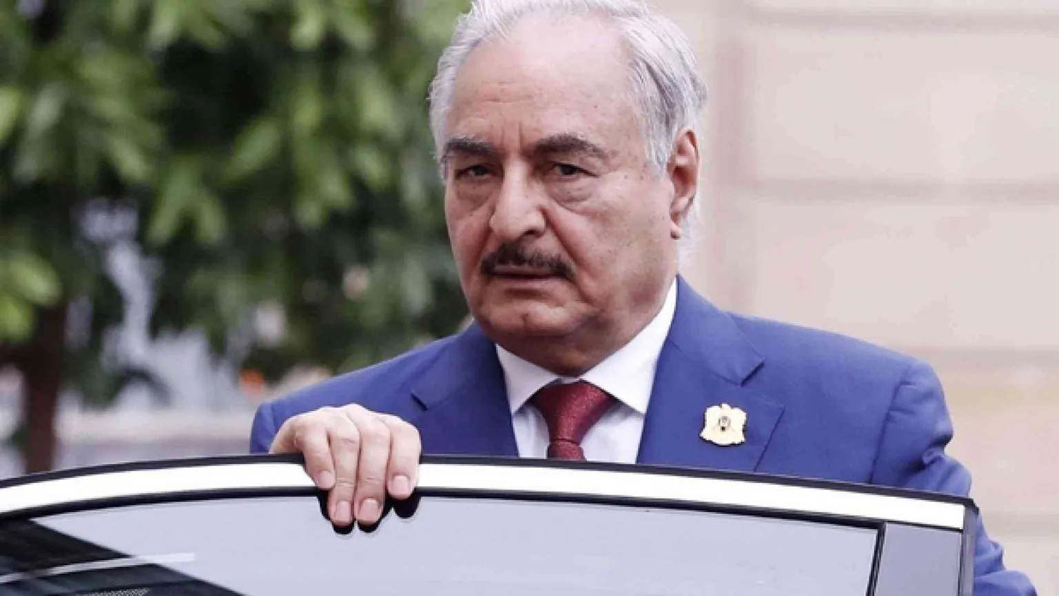 Il generale Haftar incontra Conte. Smentito il possibile arresto di al-Sarraj