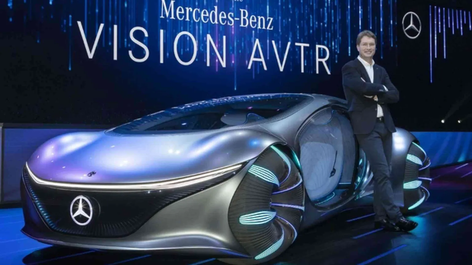 «L'auto Avatar e il futuro desiderabile attaverso la tecnologia»