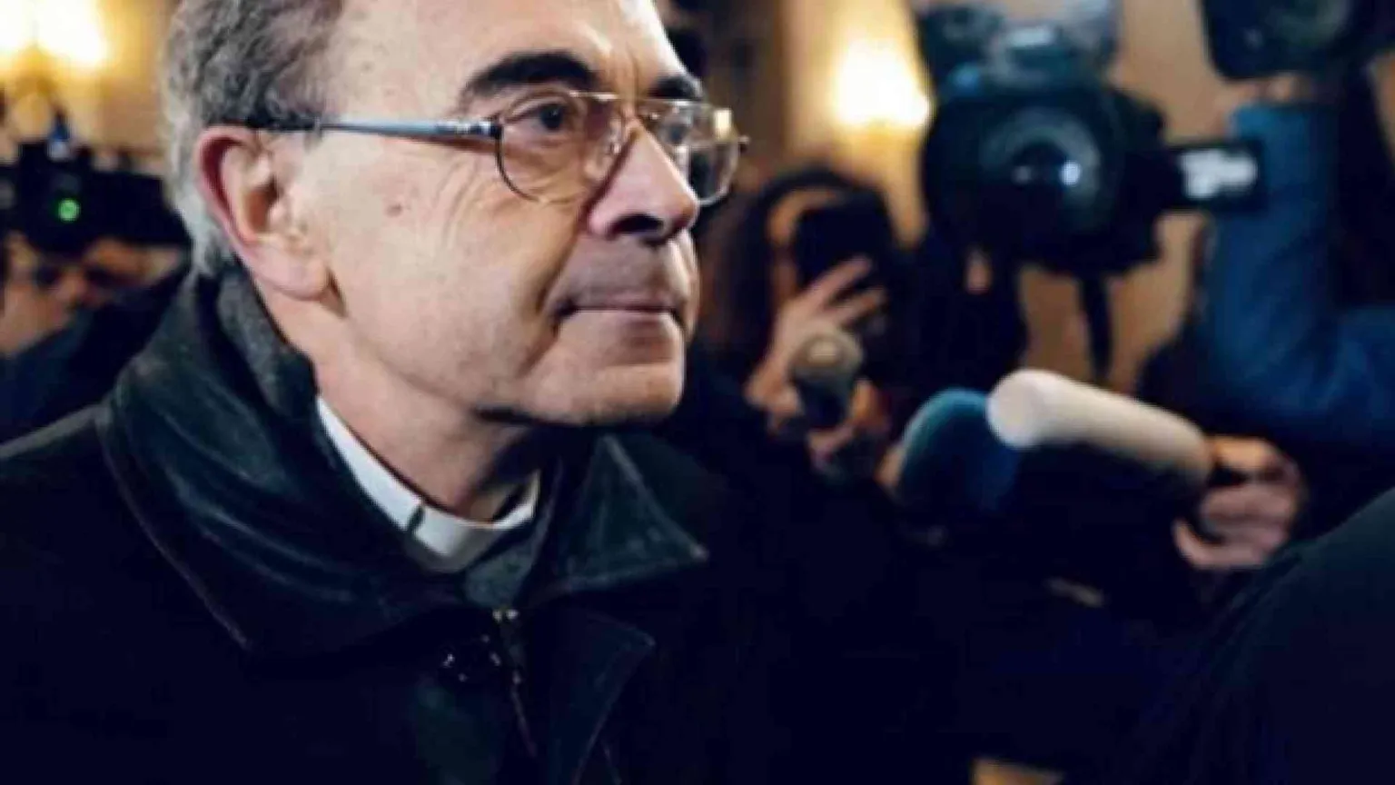Abusi, il cardinale Barbarin assolto in appello