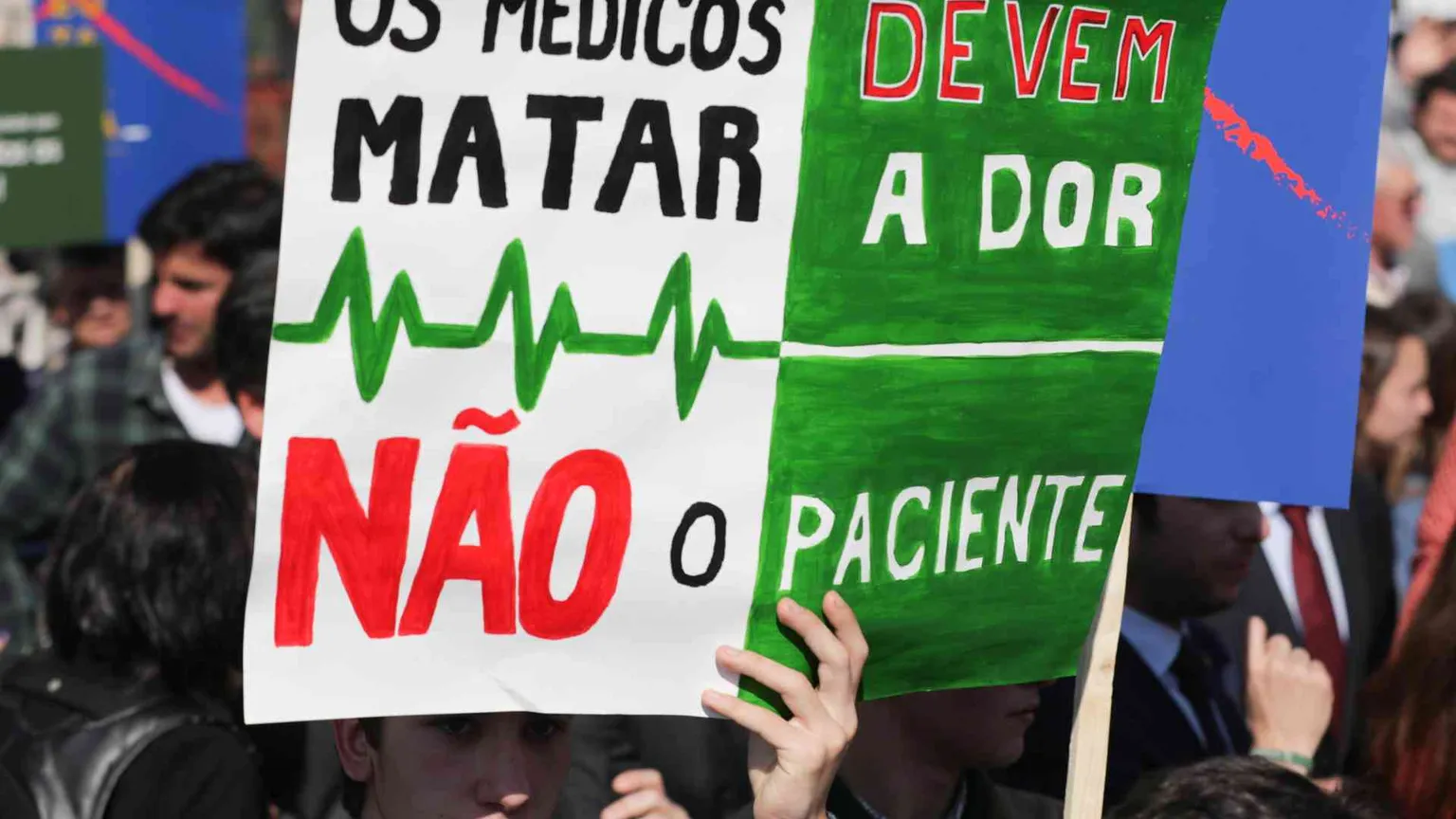 Il Portogallo a un passo dall'eutanasia legalizzata