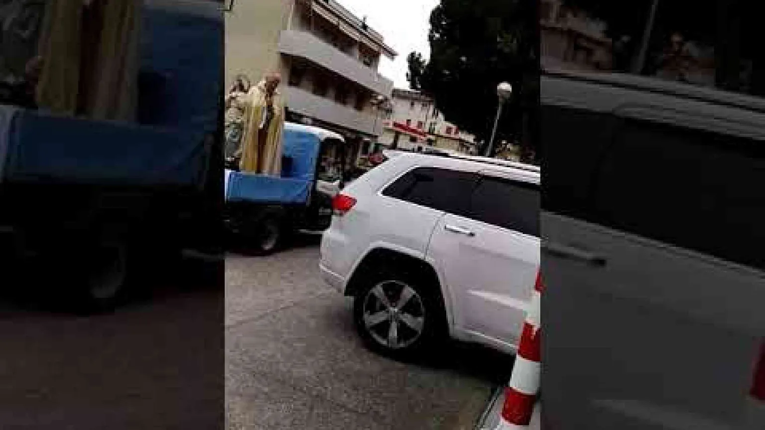 Bibione, la Madonna pellegrina tra le case del paese