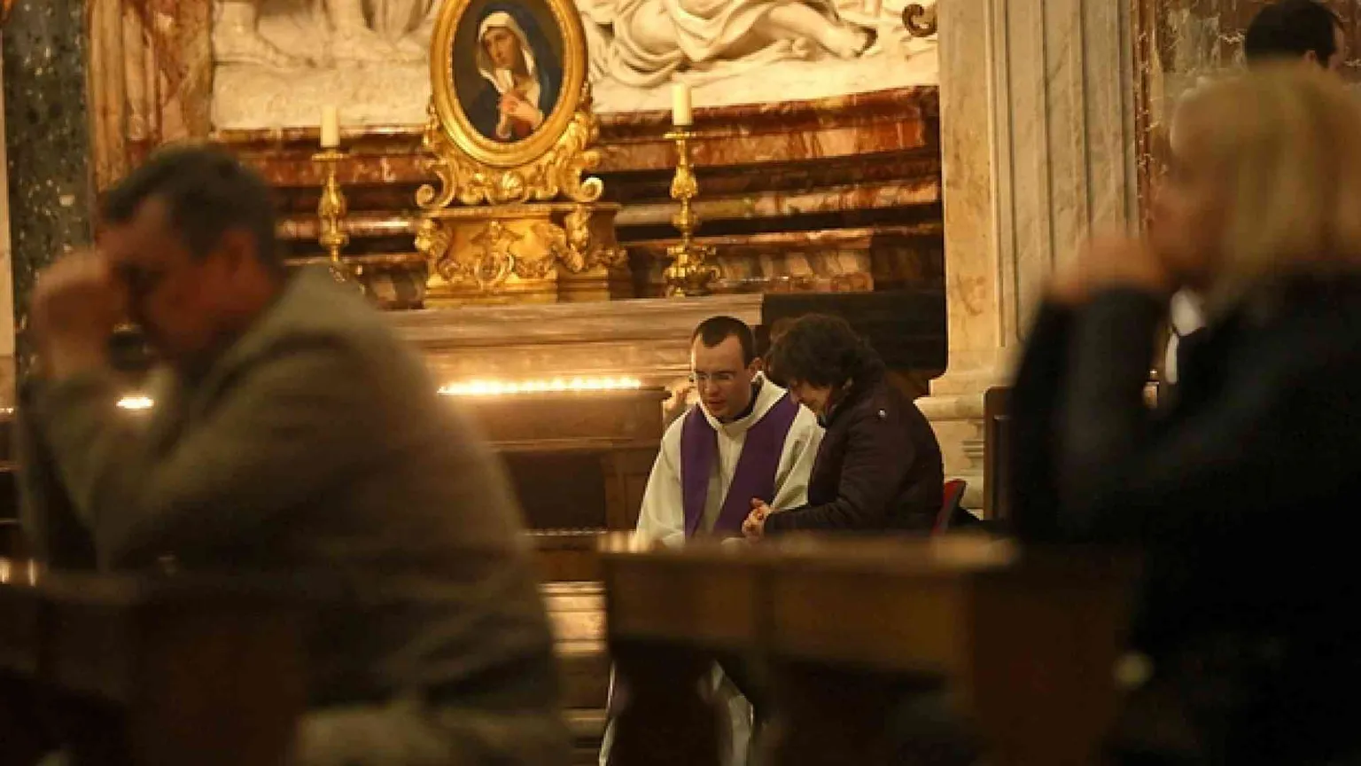 "24 ore per il Signore": silenzio, contemplazione e adorazione