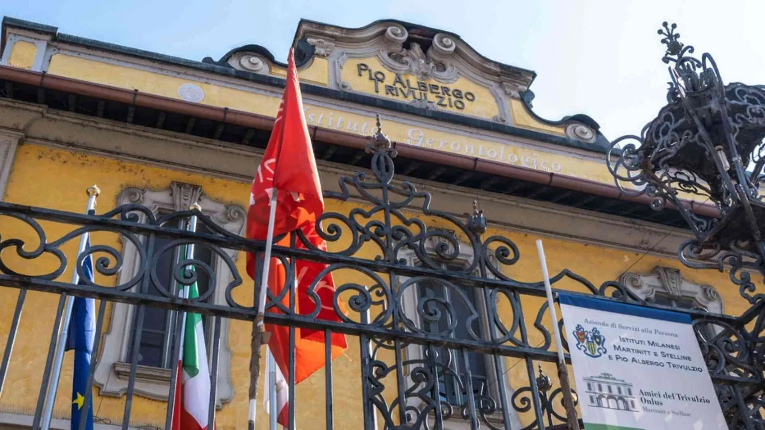 Indagini sui morti nelle case di riposo a Milano, primo avviso di garanzia