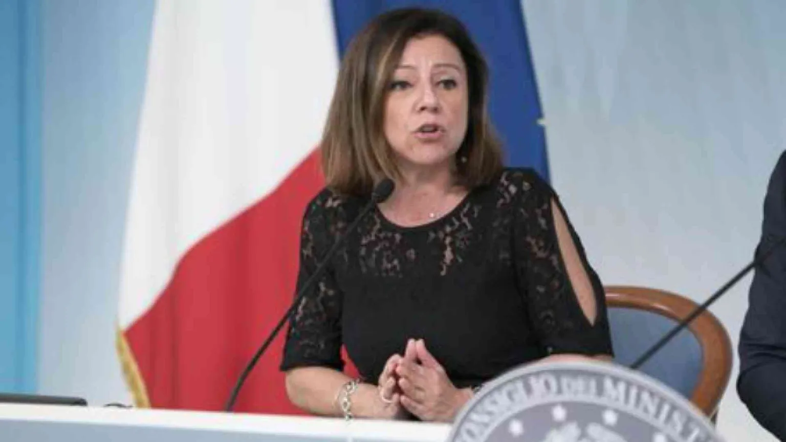 La ministra De Micheli: l’Italia c’è e alle Ong dico corresponsabilità