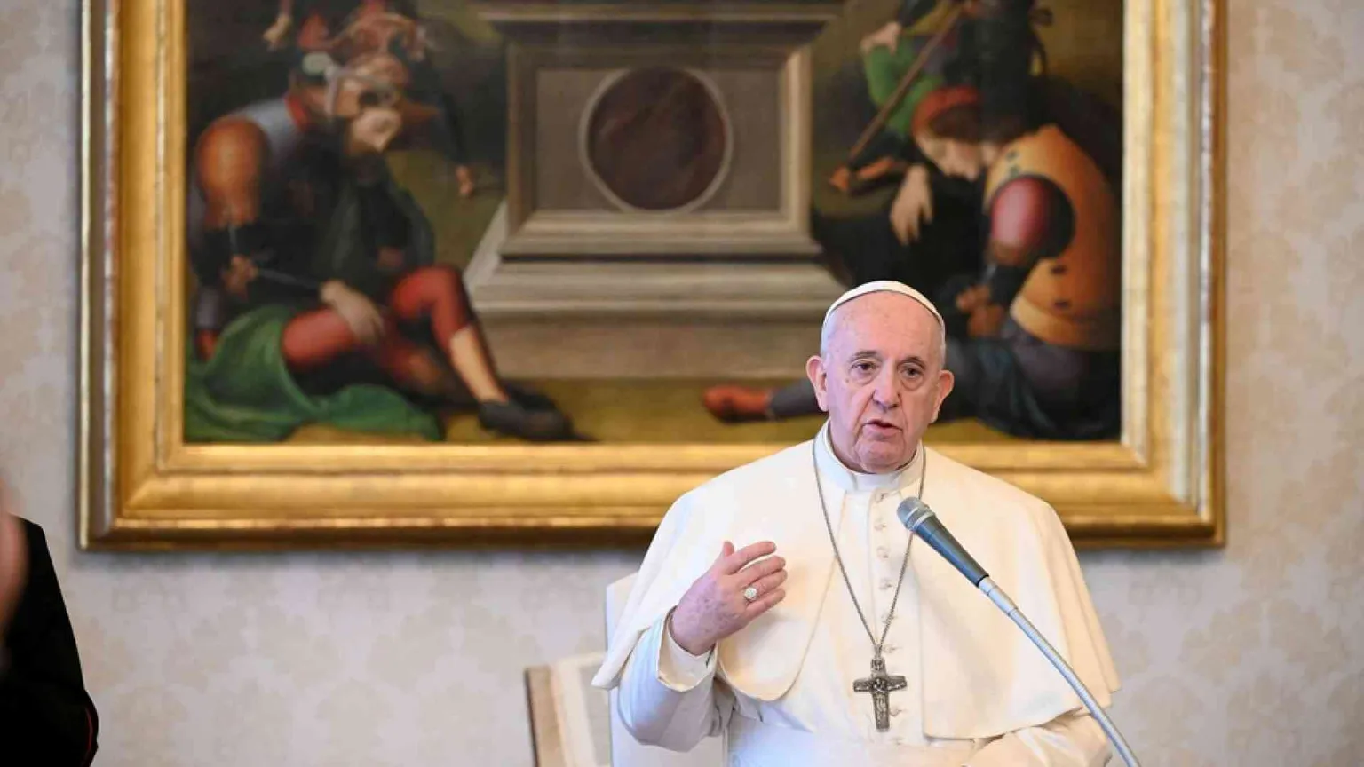 Il Papa: con noi Dio ha la pazienza e la tenerezza di un papà e di una mamma