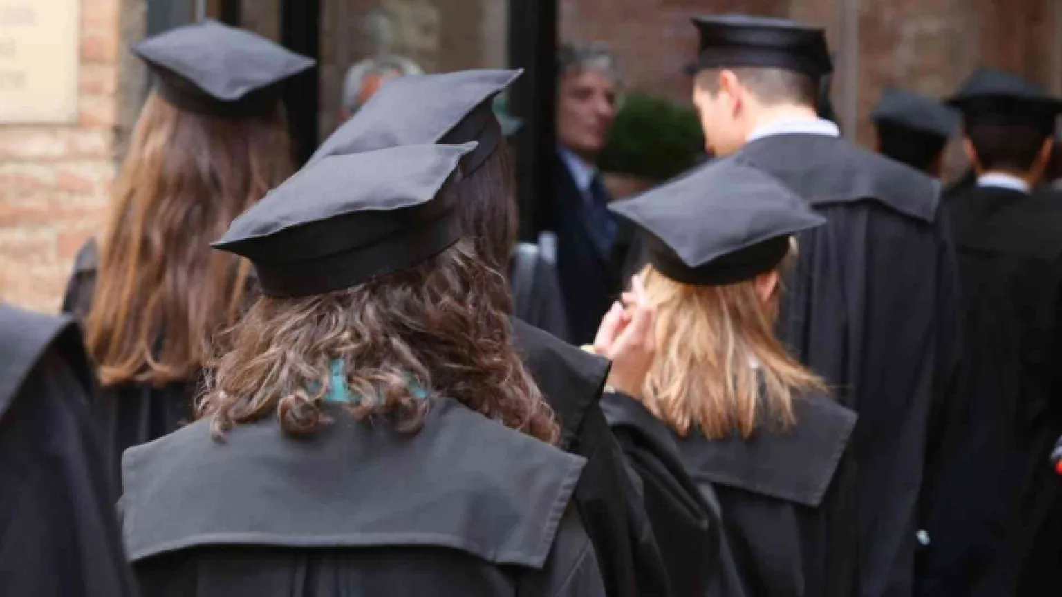 Quanto vale il titolo di studio nel mercato del lavoro?