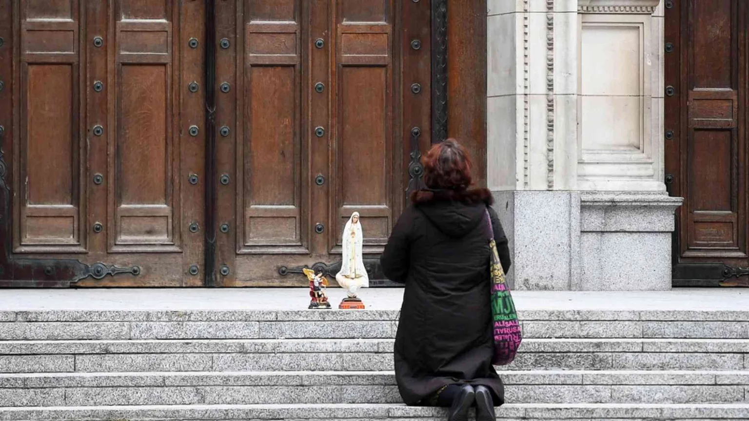 Gran Bretagna, chiese chiuse fino al 4 luglio. I vescovi scrivono a Johnson