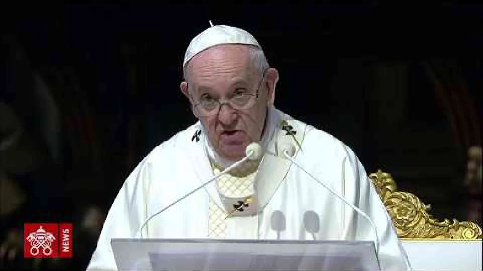 Il Papa: prendiamoci cura di chi ha fame di cibo e dignità
