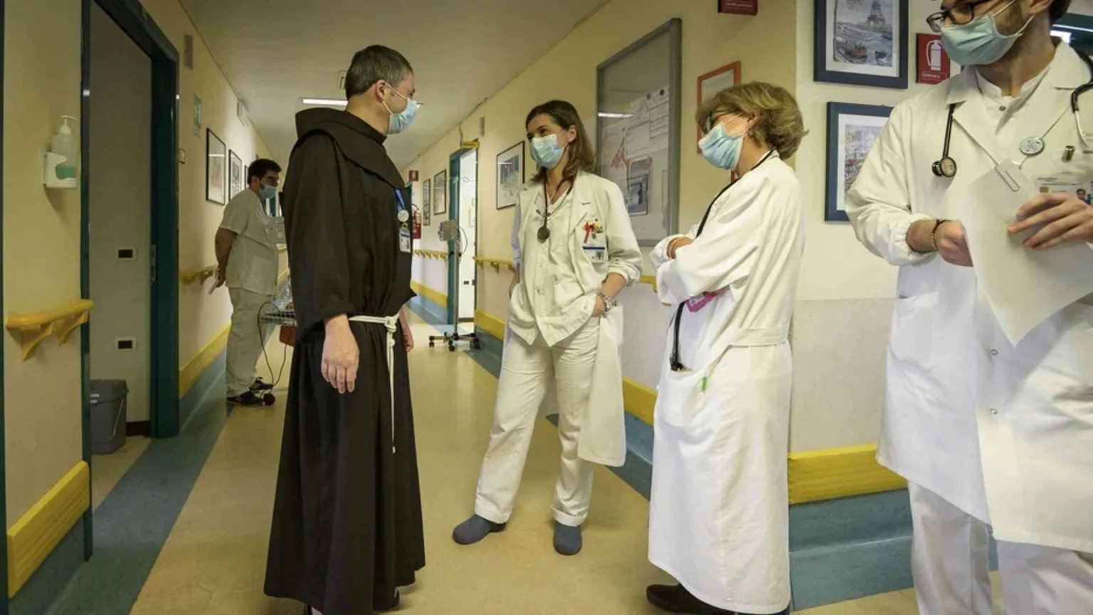 Cappellani & medici, cos'ha insegnato l'emergenza-Covid