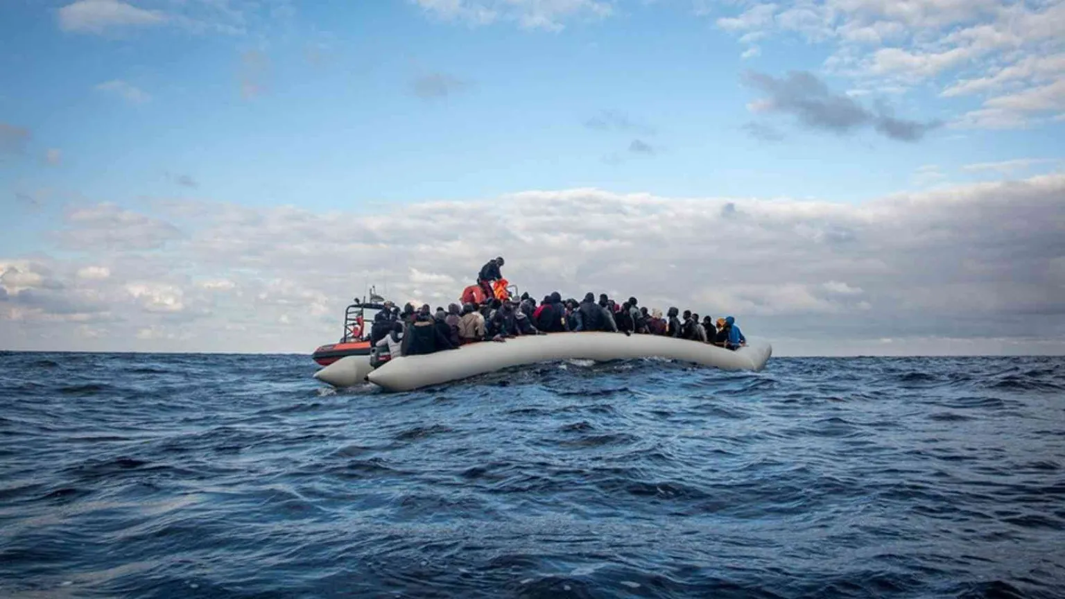 I testimoni: «I libici hanno sparato contro la barca e causato la strage»