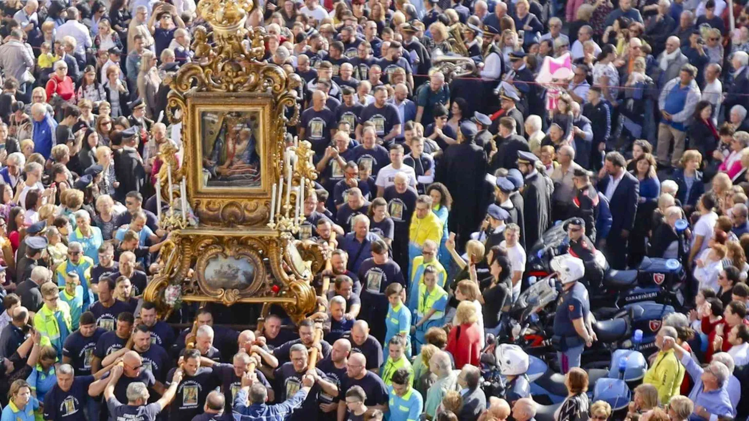 Liberiamo il culto di Maria da mafia e potere criminale