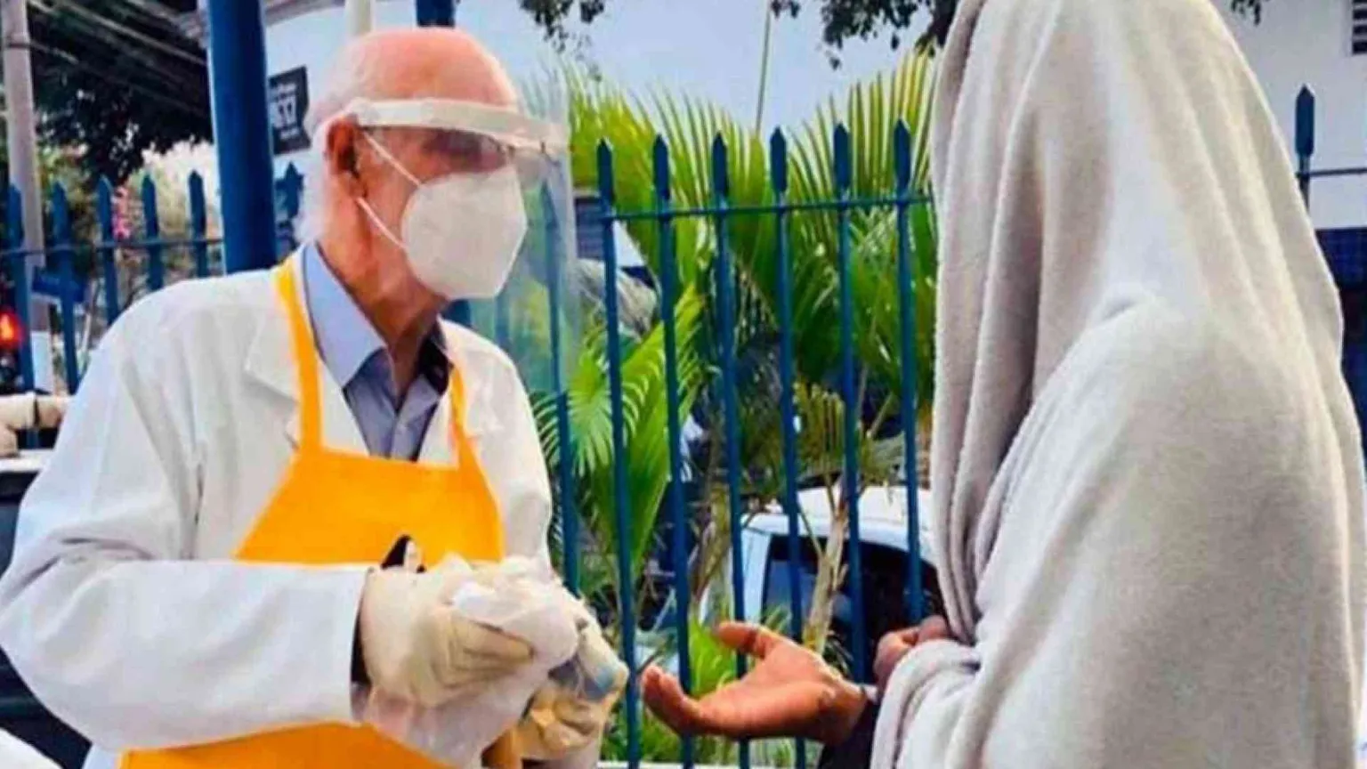Francesco telefona a padre Julio Lancellotti: di' ai "tuoi" senzatetto che li amo
