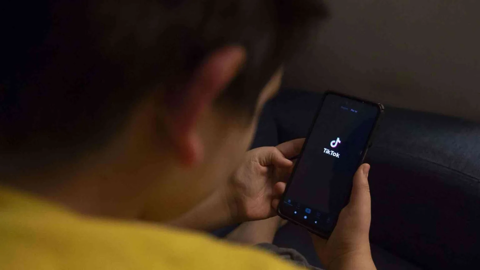 Il Garante: TikTok, decisivo accertare l’età di chi li frequenta