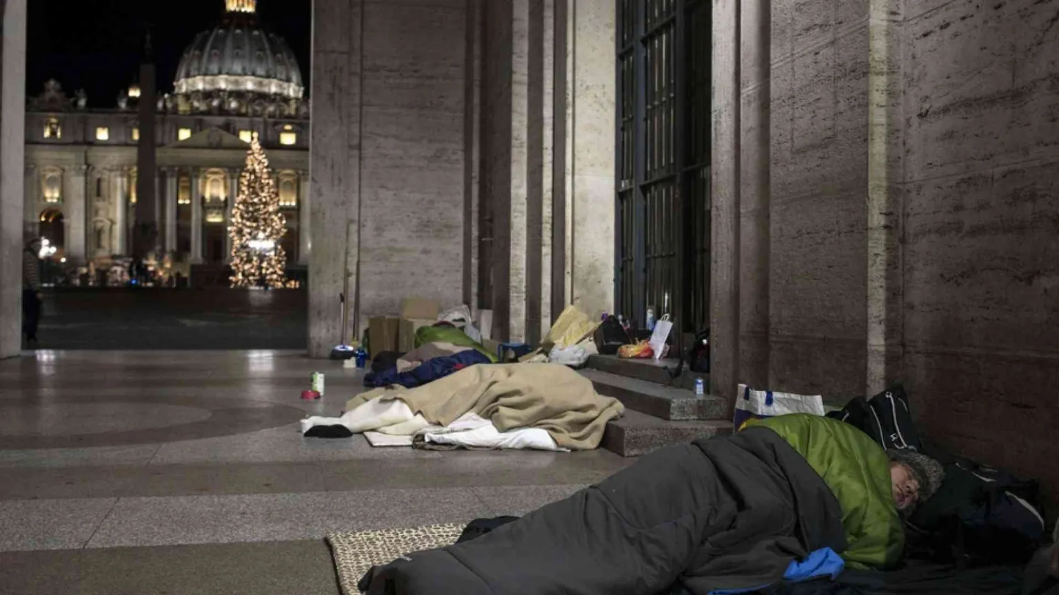 Il Papa prega per Edwin, il senzatetto morto vicino a Piazza San Pietro