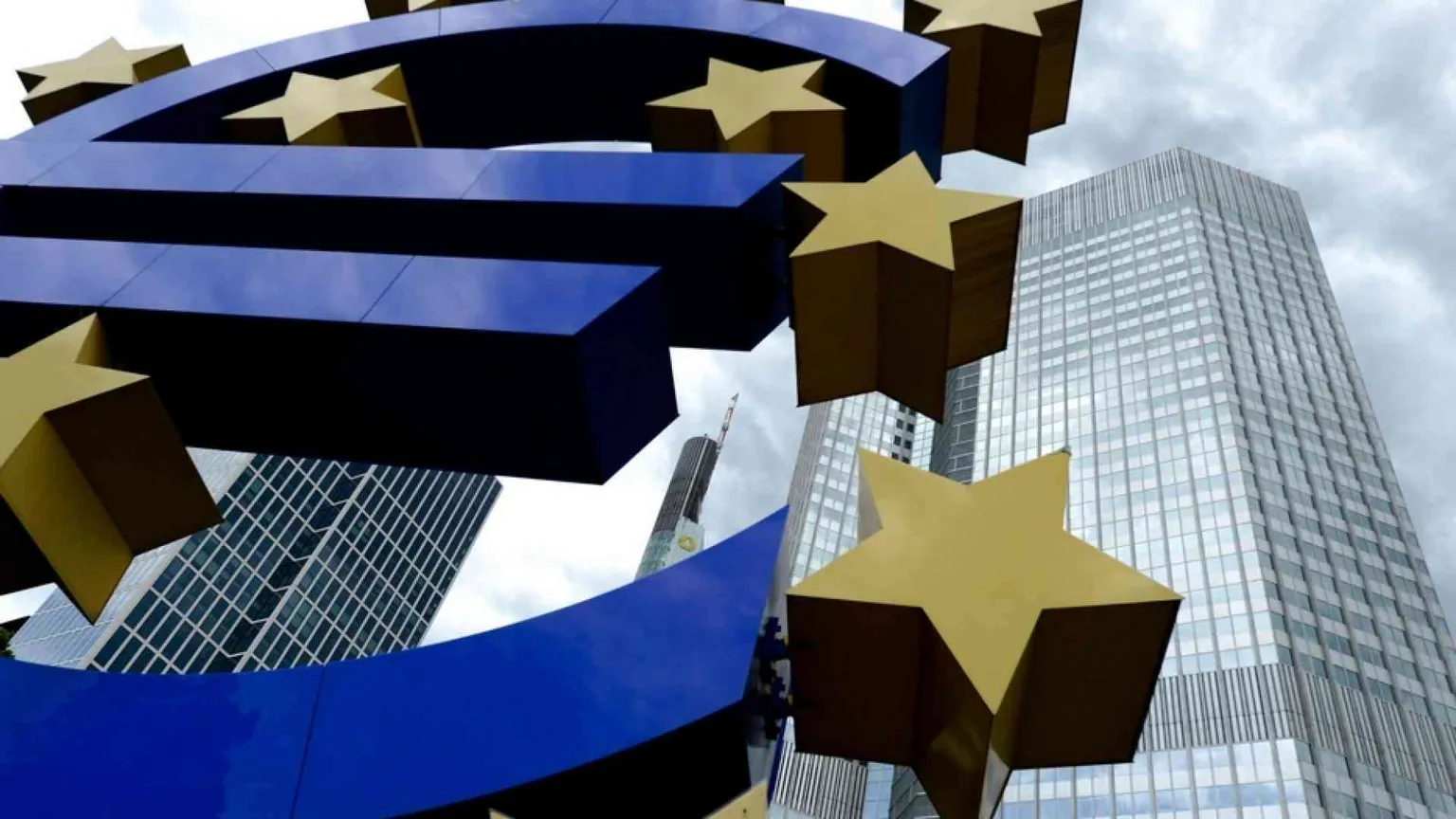 «La Bce cancelli i debiti degli Stati»
