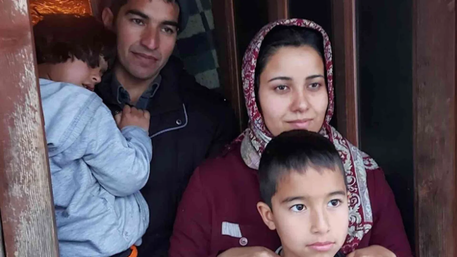 Bosnia: tra le famiglie respinte, nascoste nei boschi per non venire separate
