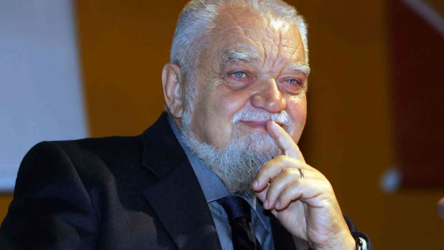 Comunità di Bose, Enzo Bianchi all'attacco. E il caos aumenta