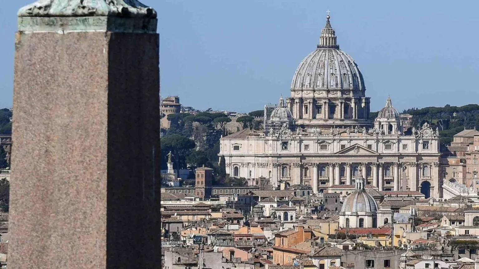 La Santa Sede non taglia la carità