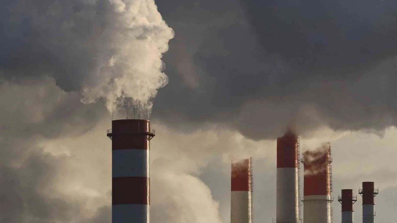 Transizione ecologica attenuata. Così non serve né salva l'Italia