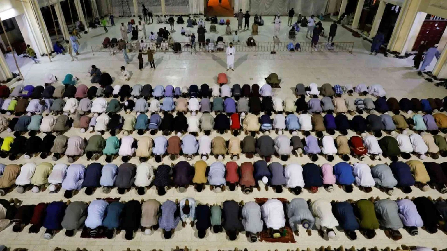 Al-Azhar: «Vaccinarsi non è violare il Ramadan»