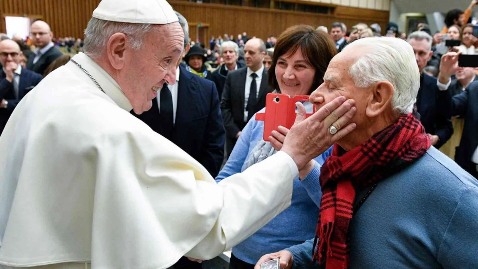 Il 25 luglio prima Giornata dei nonni. "Io sono con te tutti i giorni"