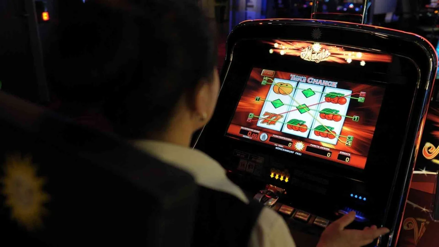 La giunta del Lazio proroga legge sulle slot. Insorgono Caritas e Fondazioni