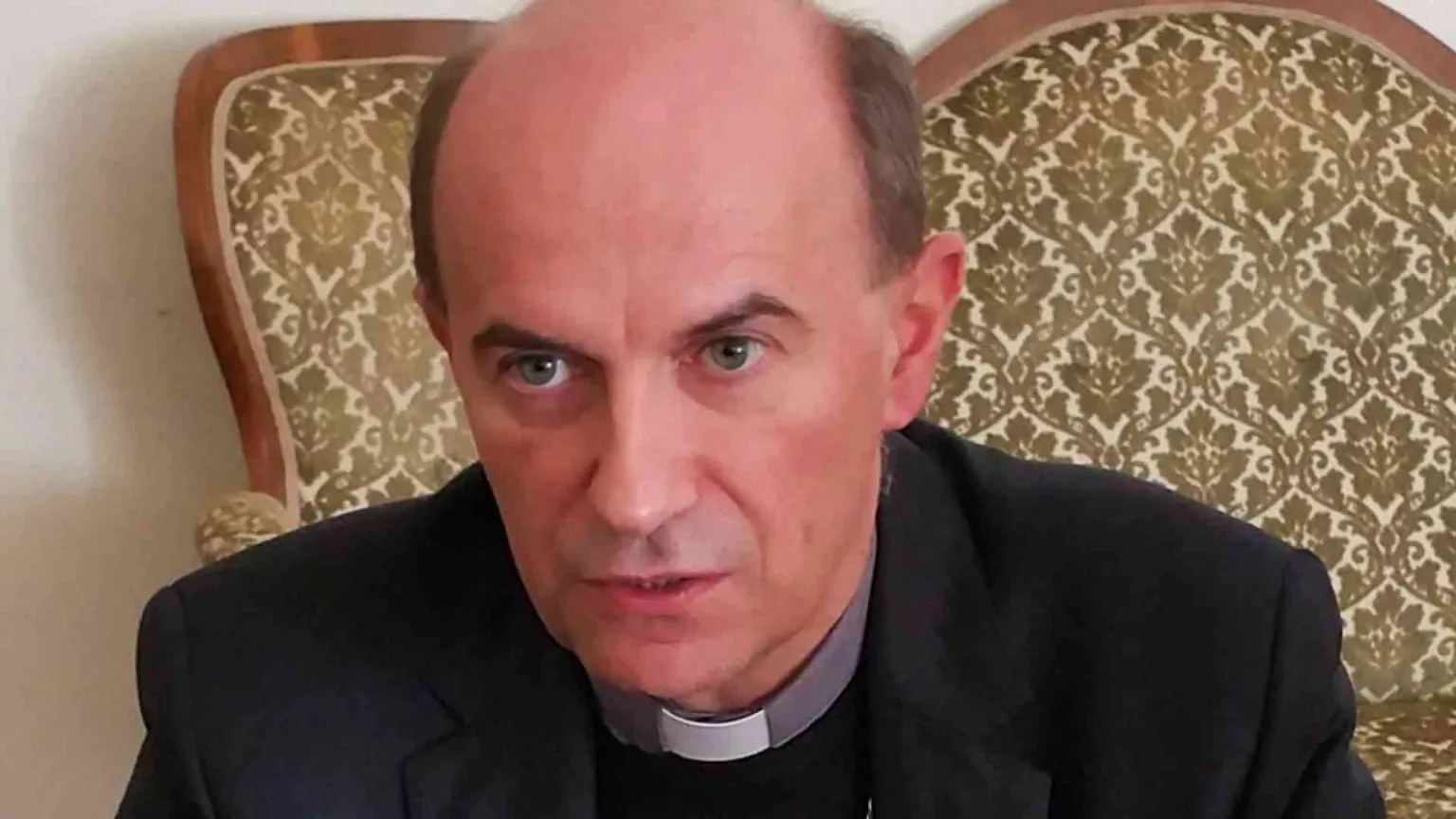 Monsignor Russo: «Chiesa in ascolto, voce alle comunità»