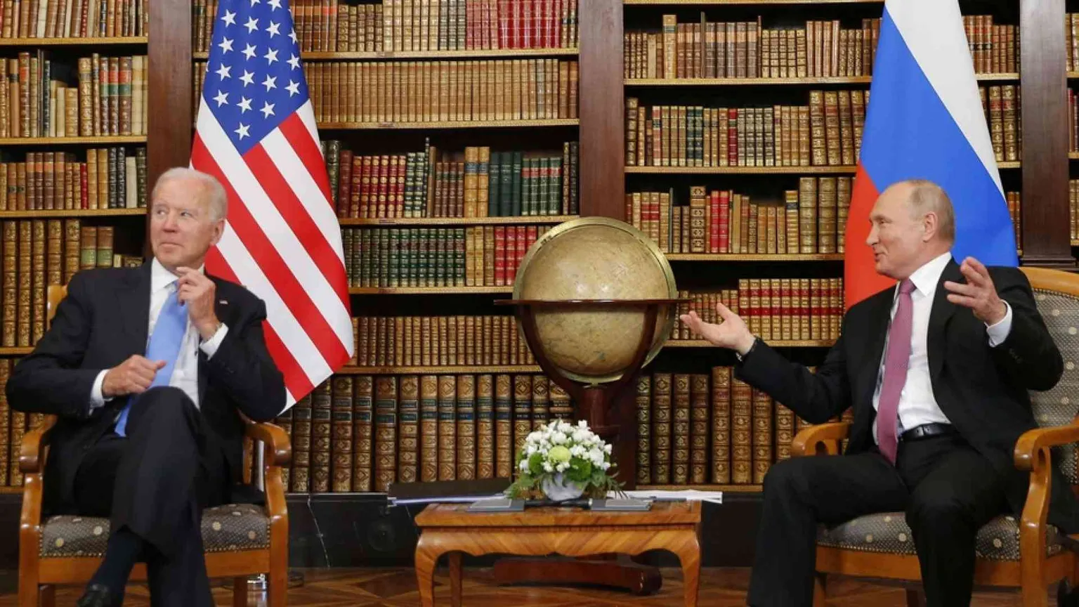 Concluso il faccia a faccia tra Biden e Putin: «Spiraglio di fiducia»