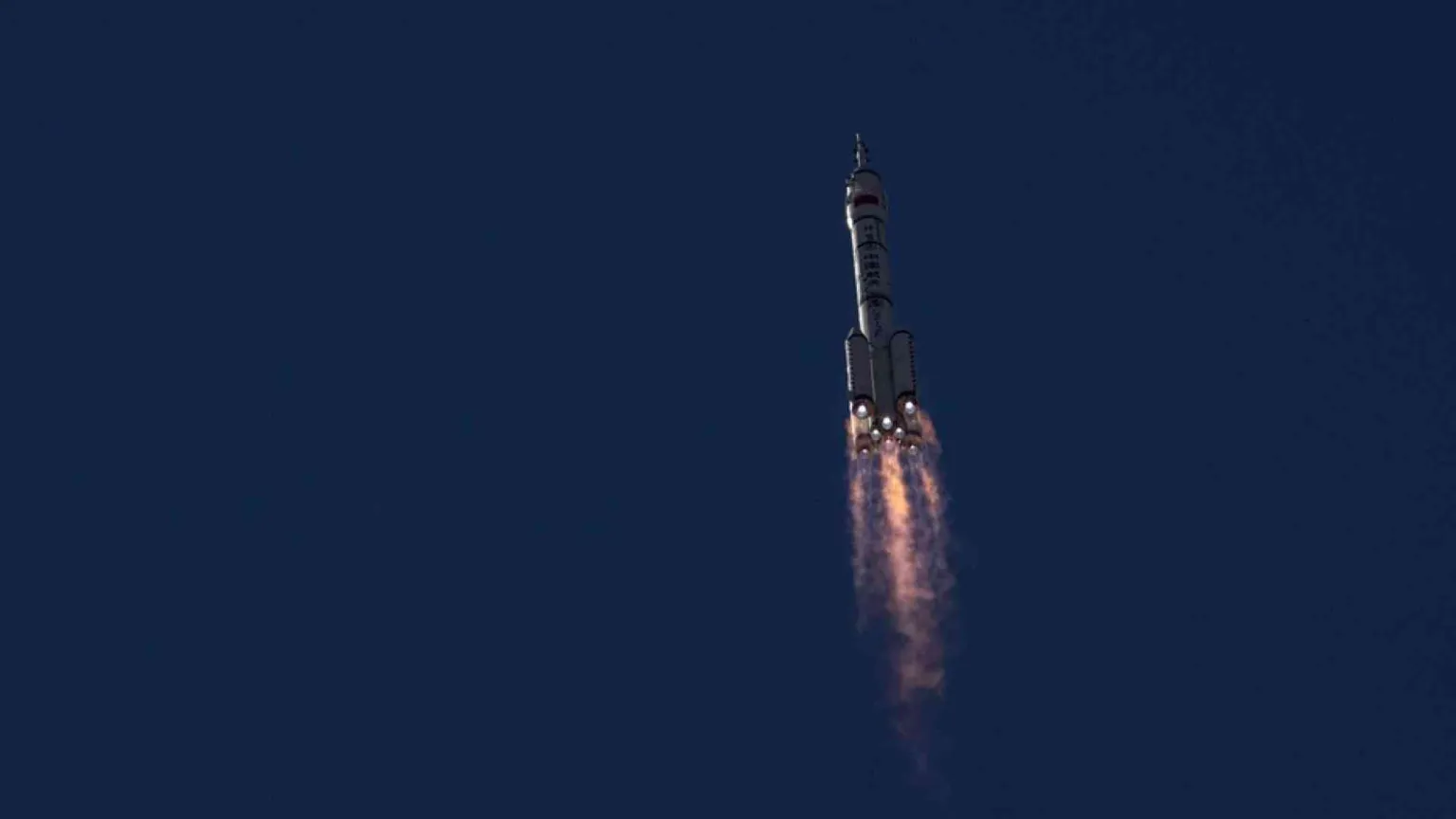 Nuova stazione spaziale, la prima volta degli astronauti cinesi