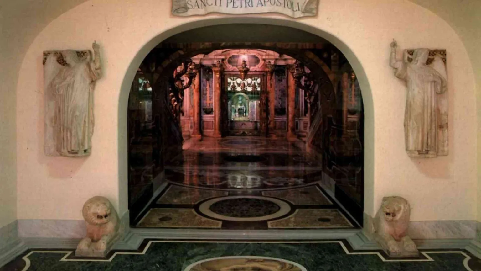 Le celebrazioni in San Pietro più «attente» a sacerdoti e fedeli