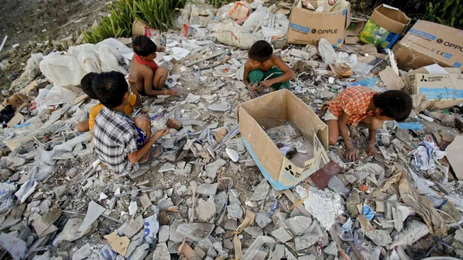 Bambini uccisi dai soldati della giunta militare, secondo l'Onu sono 75
