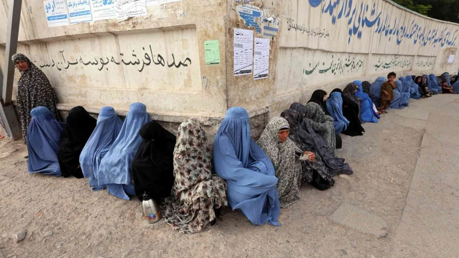 «Il ricatto dei taleban: lista di giovani da dare in spose ai combattenti»
