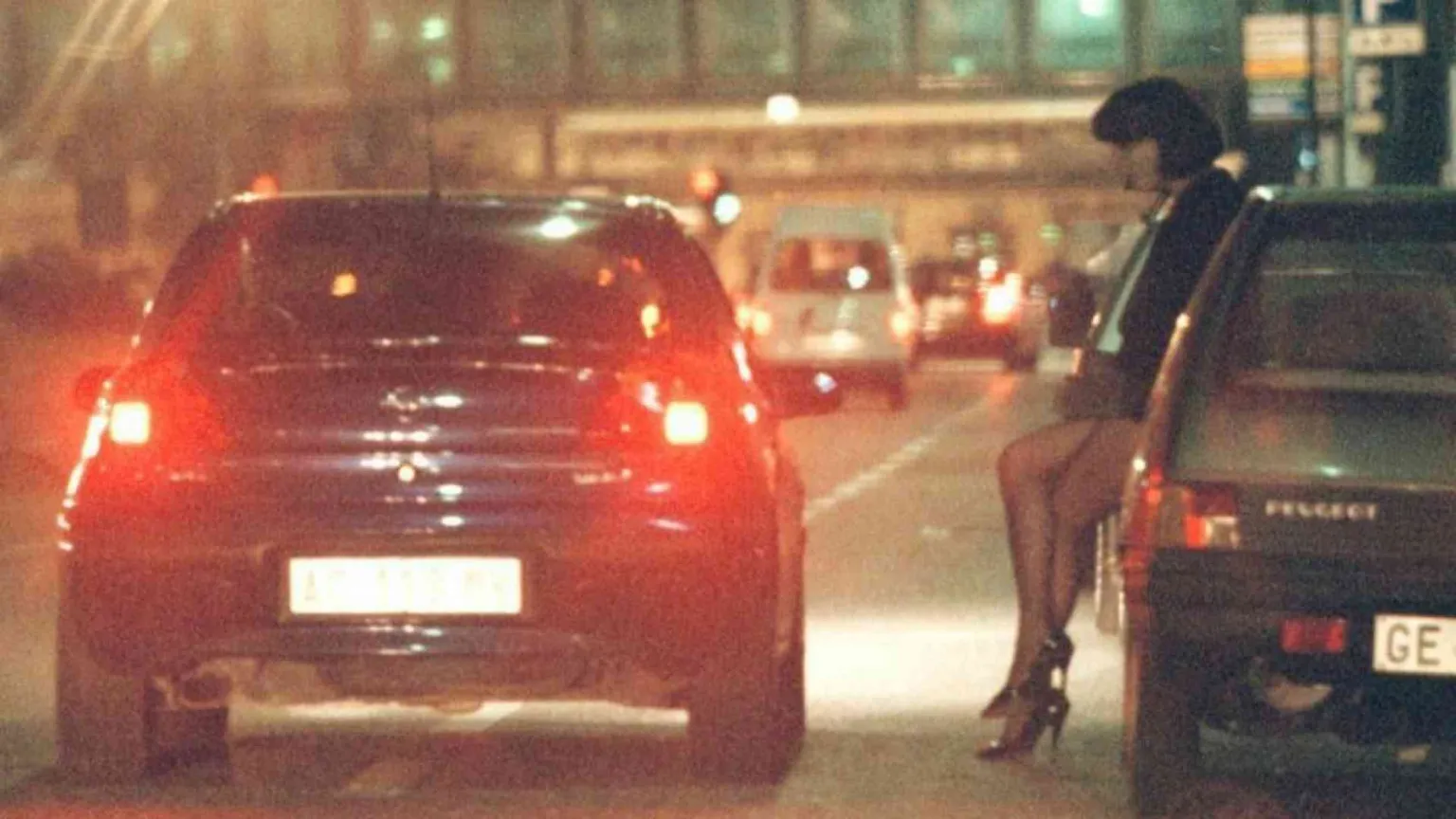 Prostitute, minori sfruttati, diritti negati: ecco la tratta