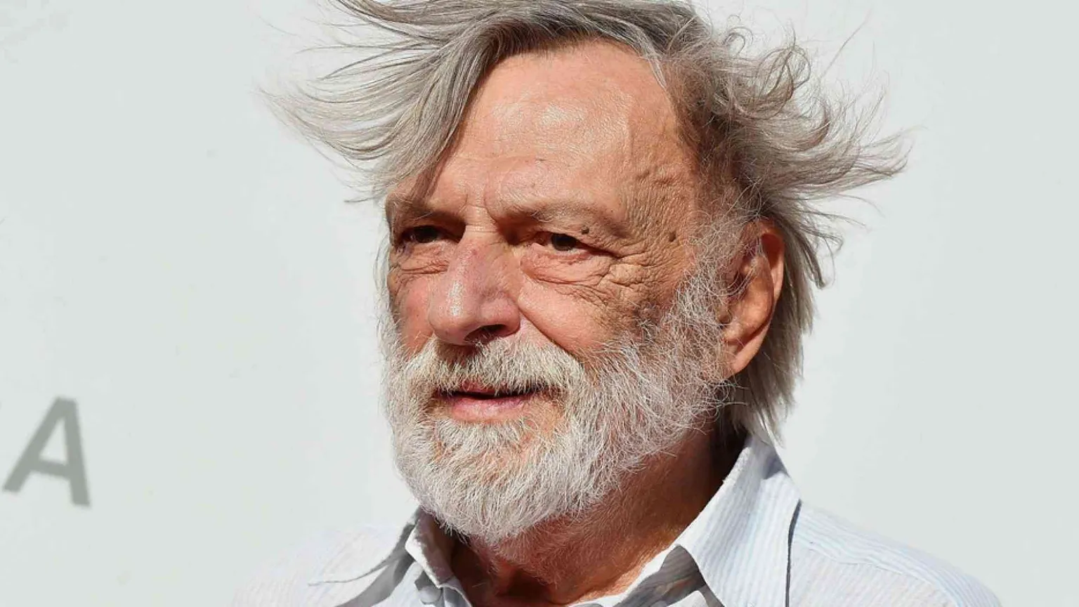 «I pazienti vengono prima di tutto», dialogo con Gino Strada sul Covid
