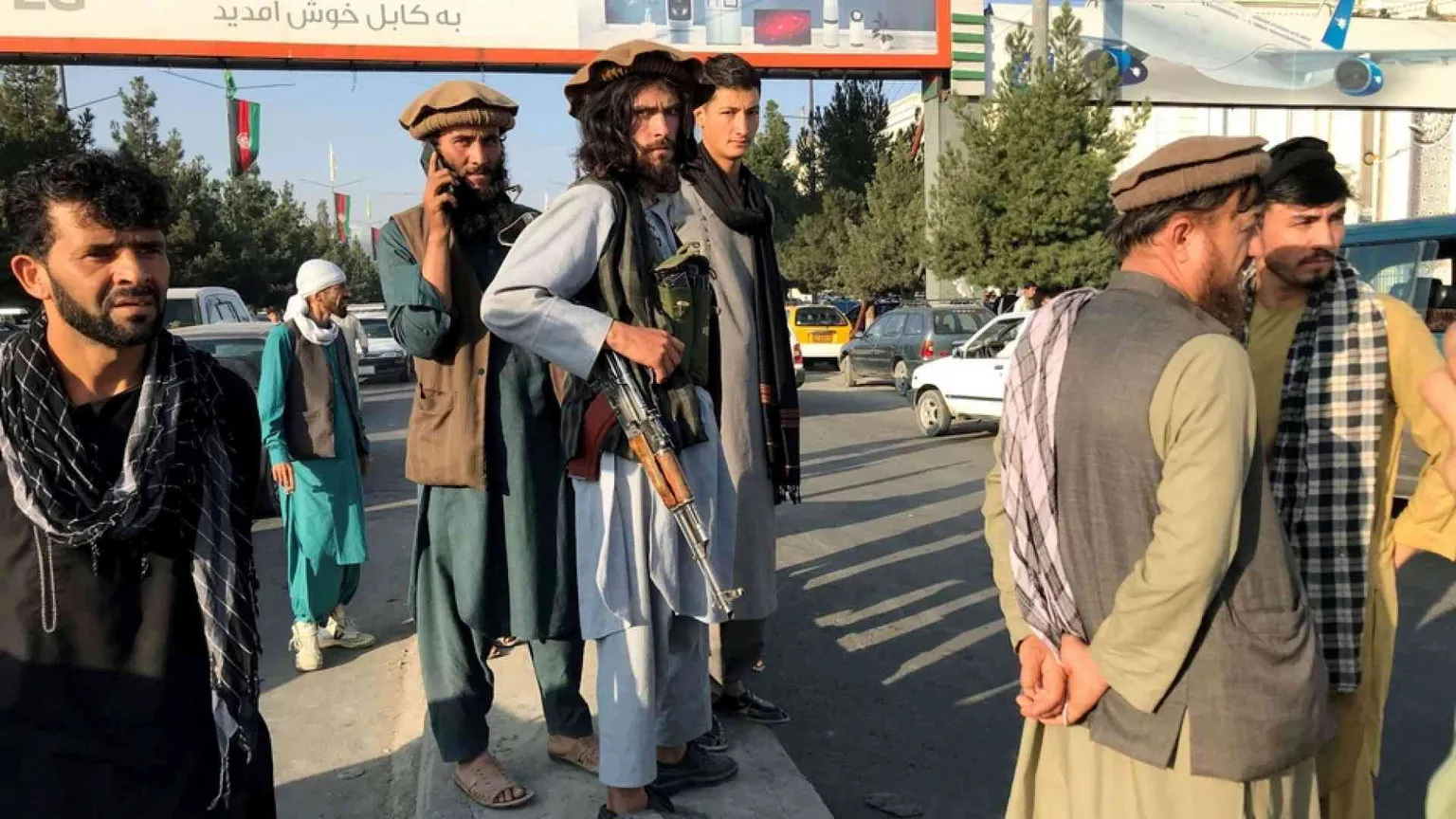 Kabul in mano ai taleban. "Rinasce l'Emirato islamico"
