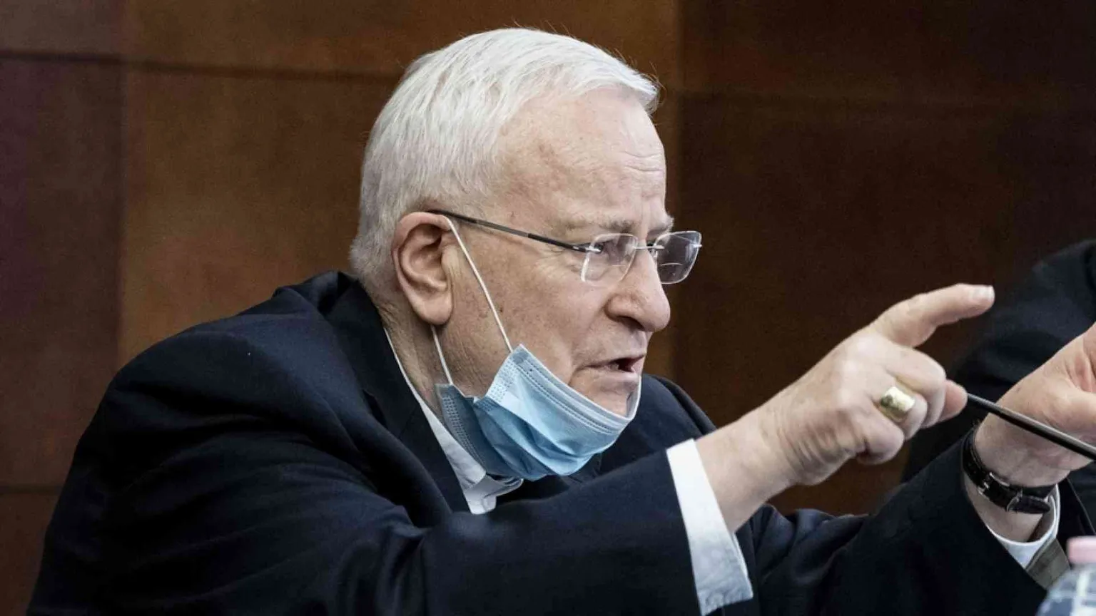 Bassetti: battersi sempre per la pace per costruire un mondo migliore
