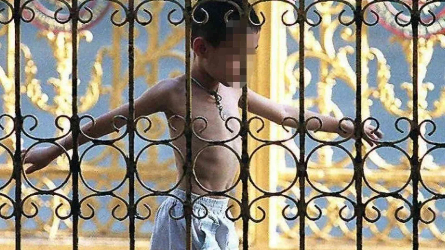 Abusi sui minori, tremila religiosi responsabili. Il dolore del Papa
