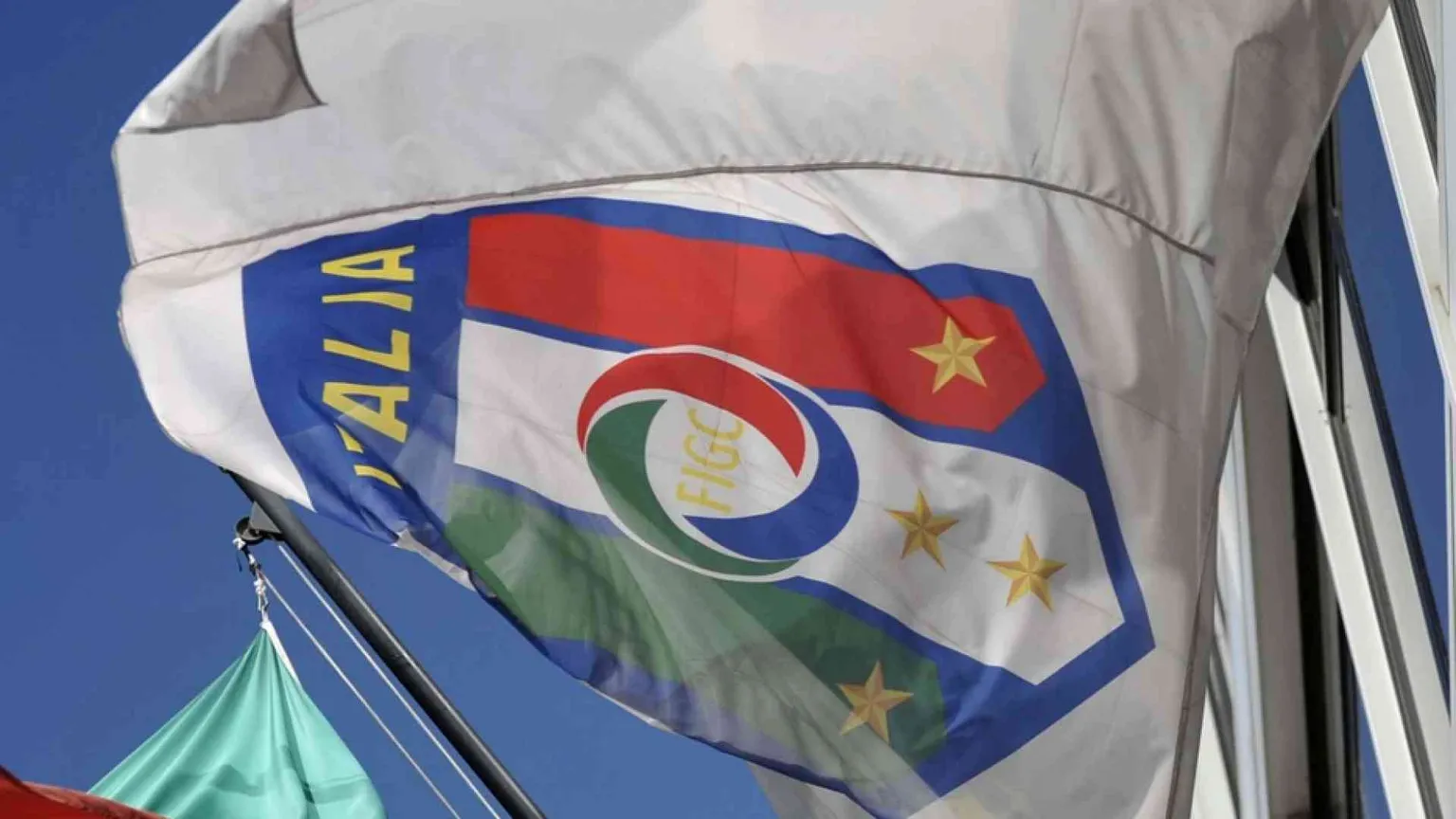 Azzardo e calcio, il pressing sul governo per sospendere il divieto di sponsor