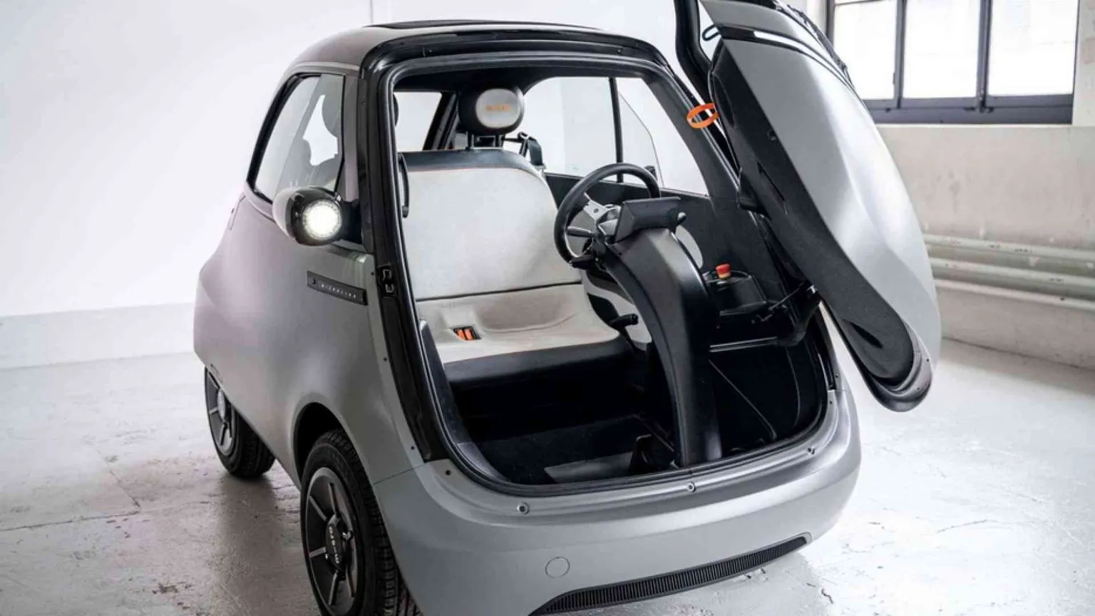 Quadricicli da città: arriva Microlino, l'erede dell'Isetta