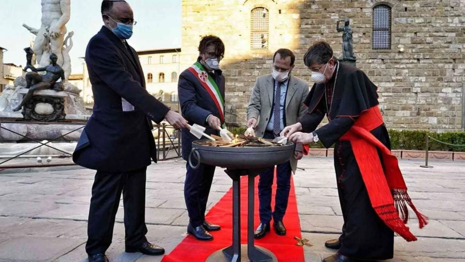 «Sogno una “Carta di Firenze” per la pace firmata da vescovi e sindaci»