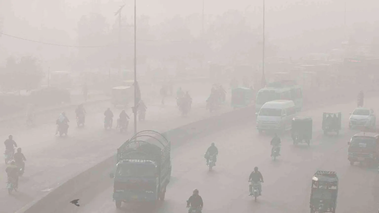 A Lahore il triste record di città più inquinata al mondo